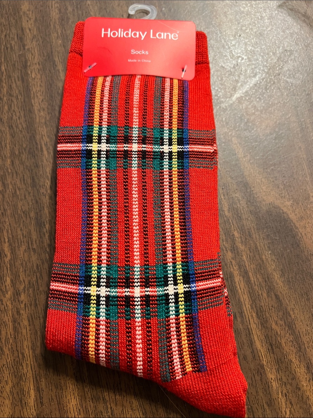 NWT Men’s Holiday Lane Red Plaid Casual Socks